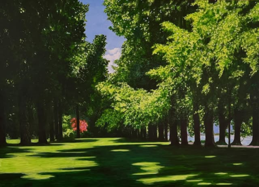 Wiese mit rotem Baum